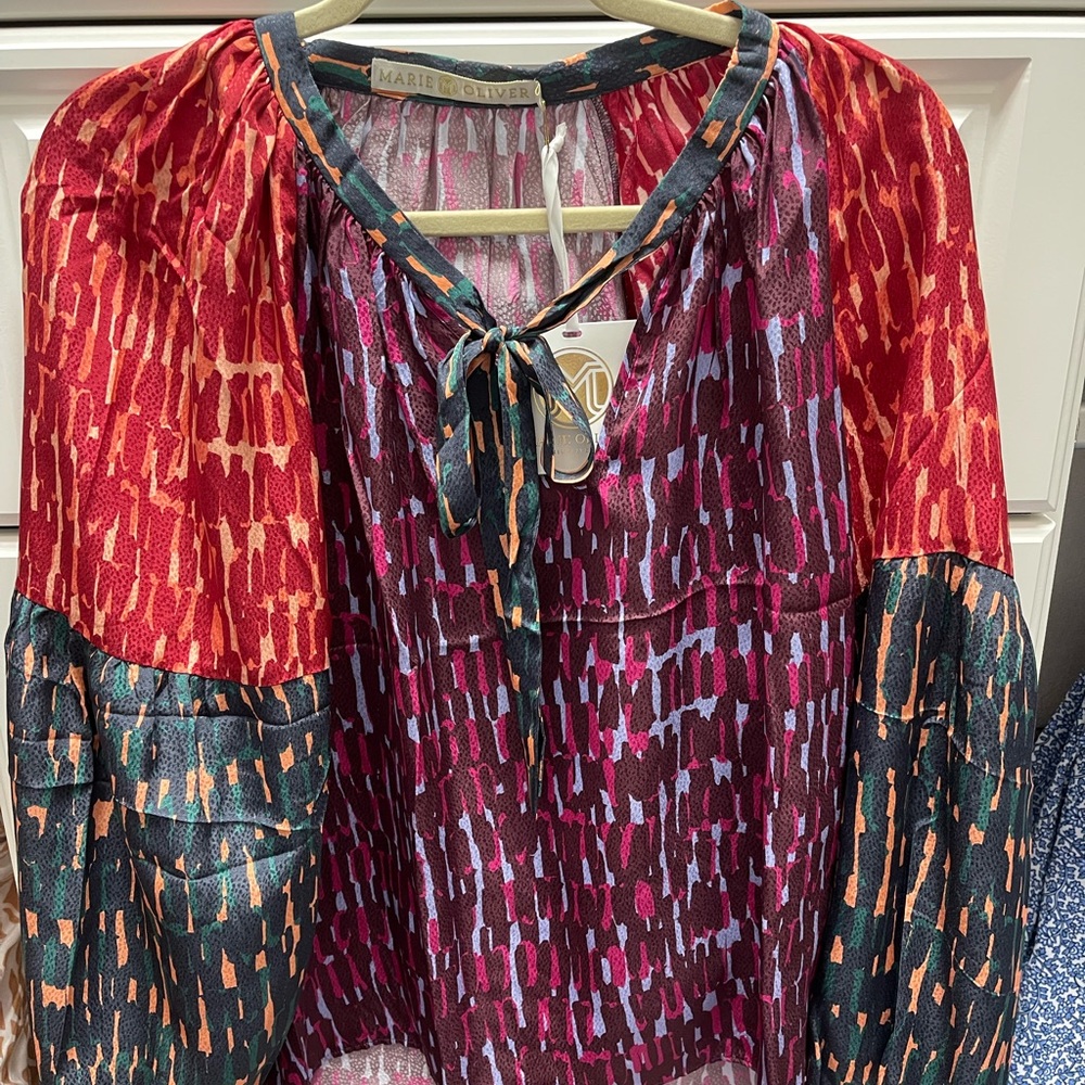 Marie Oliver multi-colored fall blouse. New with tags